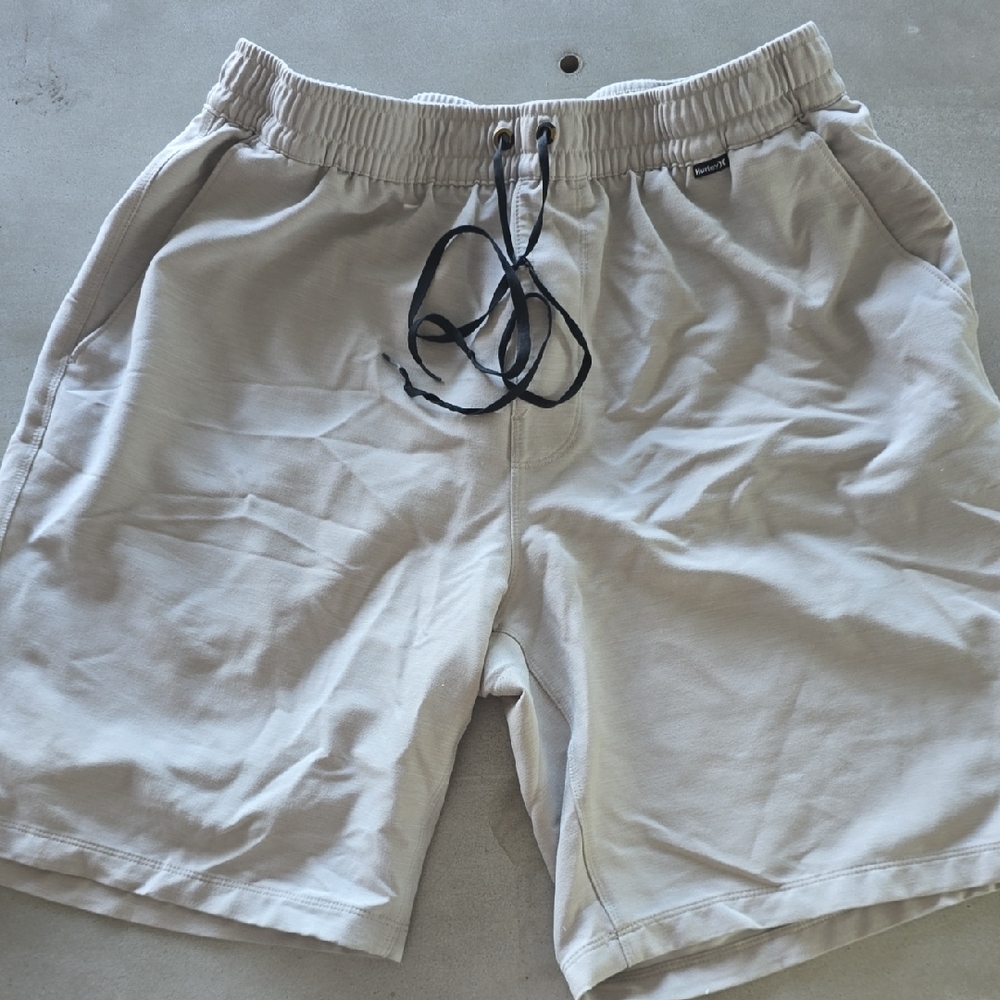 Hurley Men's Light Gray Athletic Shorts